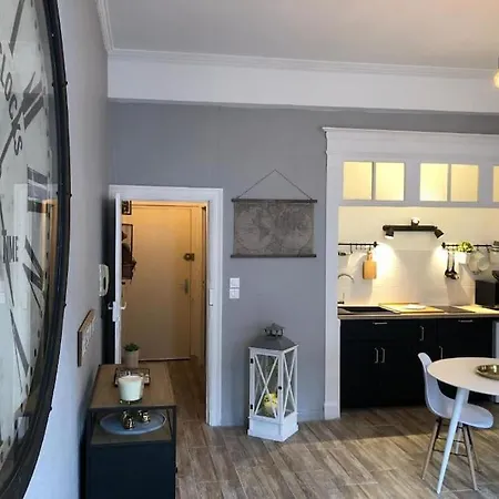 Au Pied De La Cite شقة *