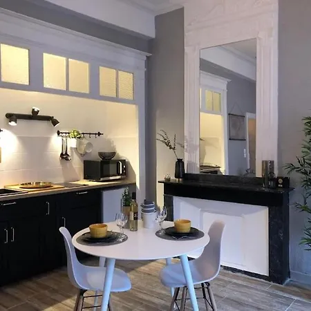 アパート Au Pied De La Cite *